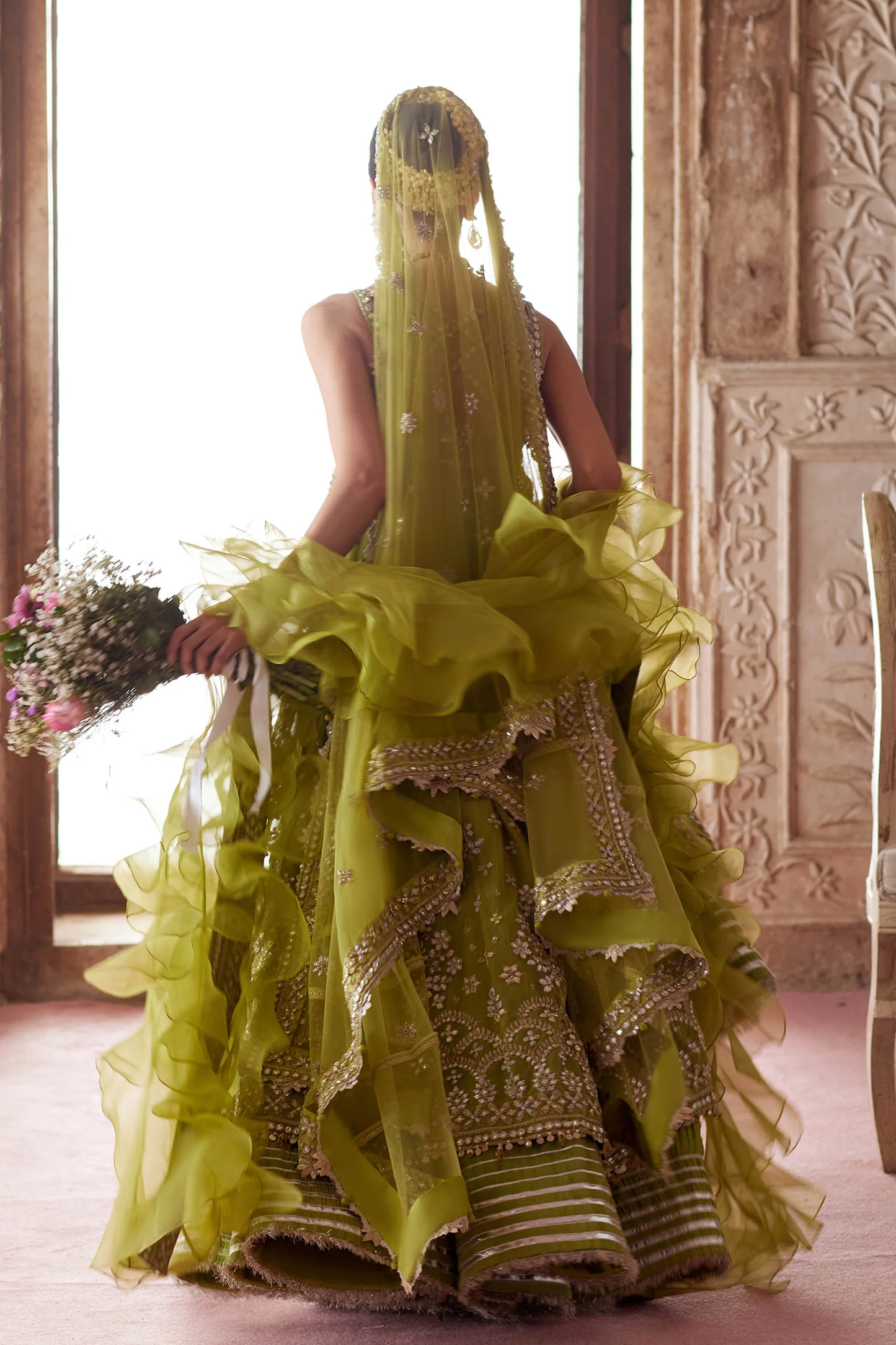 Zaha Gossamer'25 | NOORE SITARA (ZC25-01)