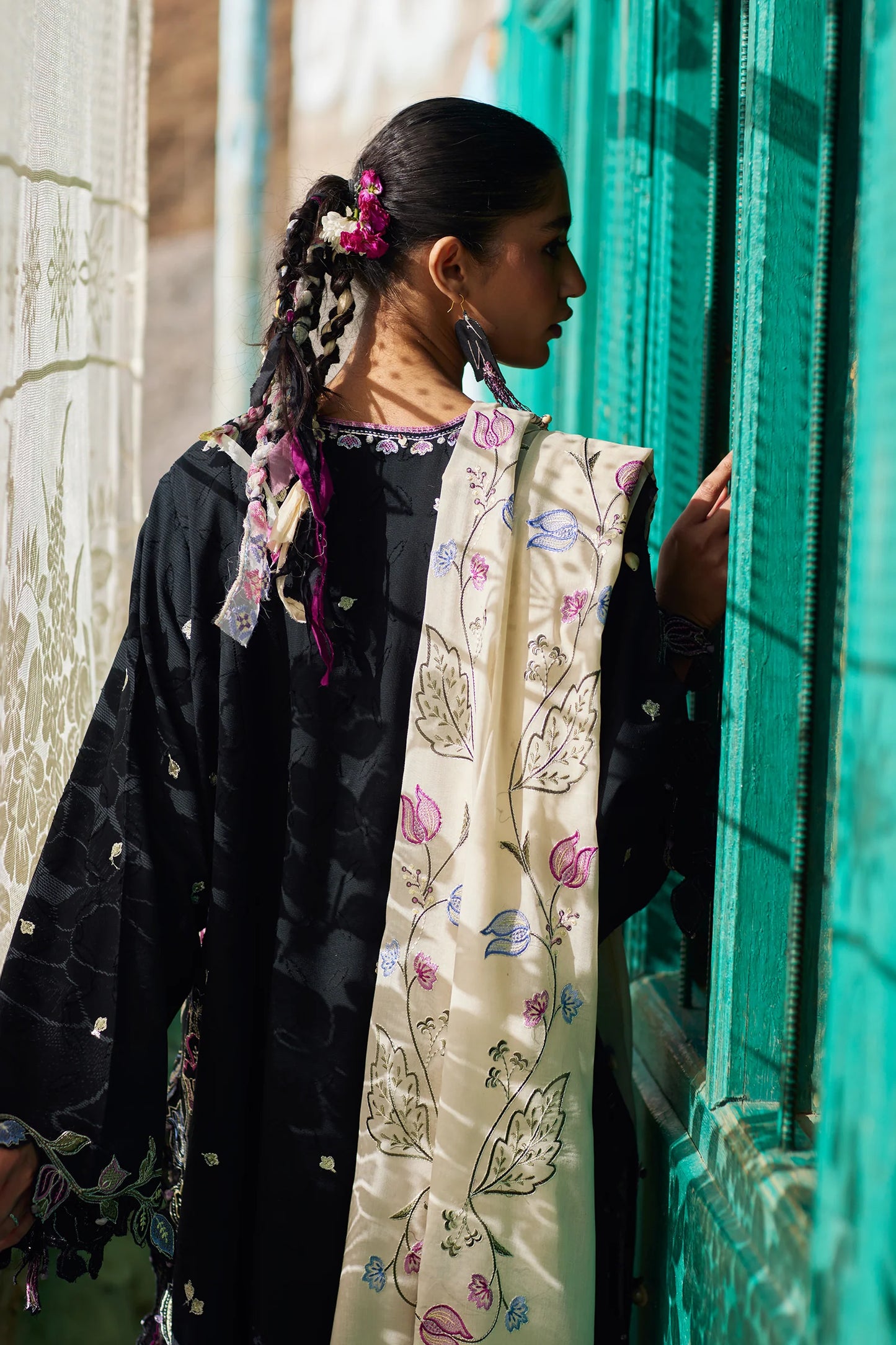 Zaha Lawn 2026 | ZL26-07 B