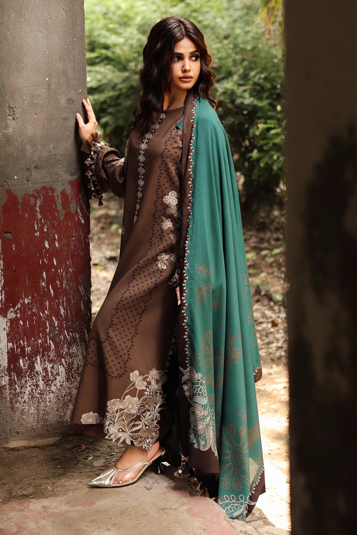 Charizma Embroidered Linen Collection'25 | CCW6-16