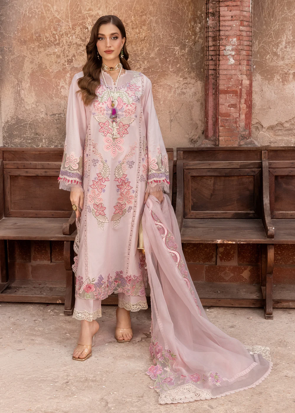 Saira Shakira Luxury Lawn 2026 | VERA | D-9B