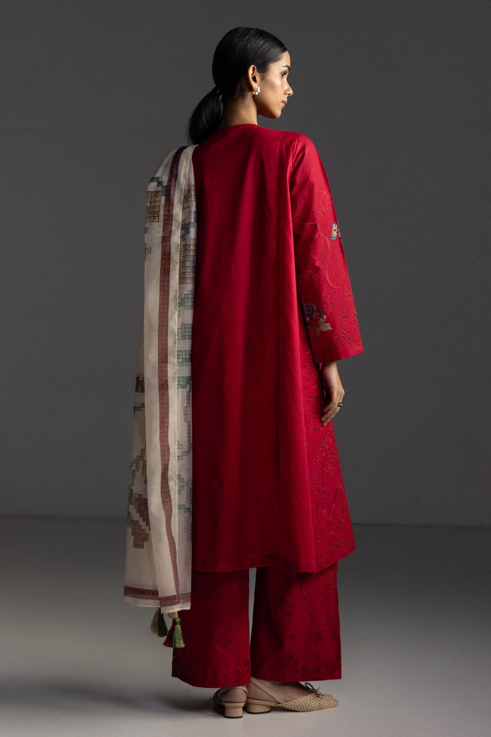 Coco Lawn by Zara Shahjahan 2026 | SUNE - 10A