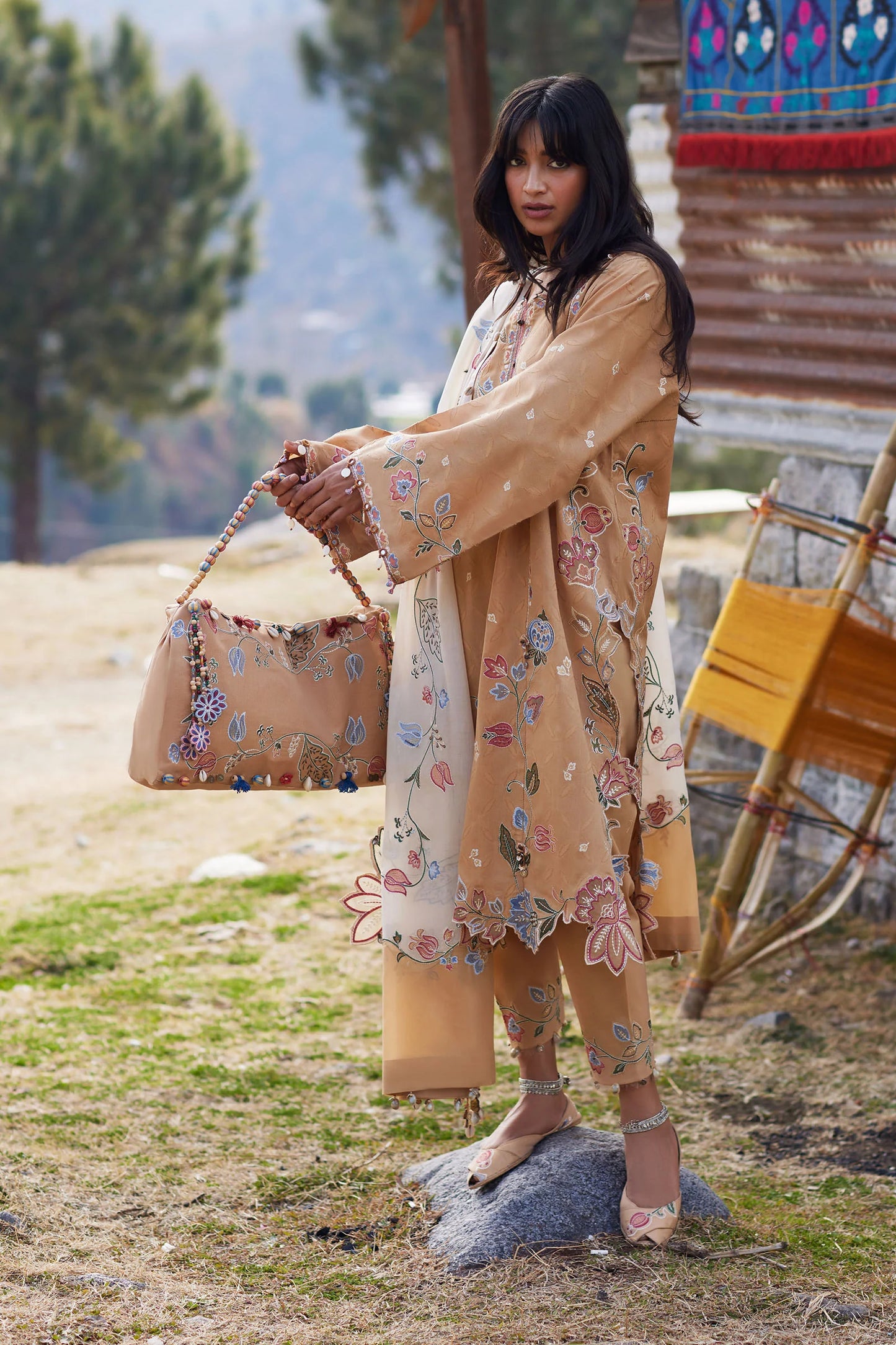 Zaha Lawn 2026 | ZL26-07 A