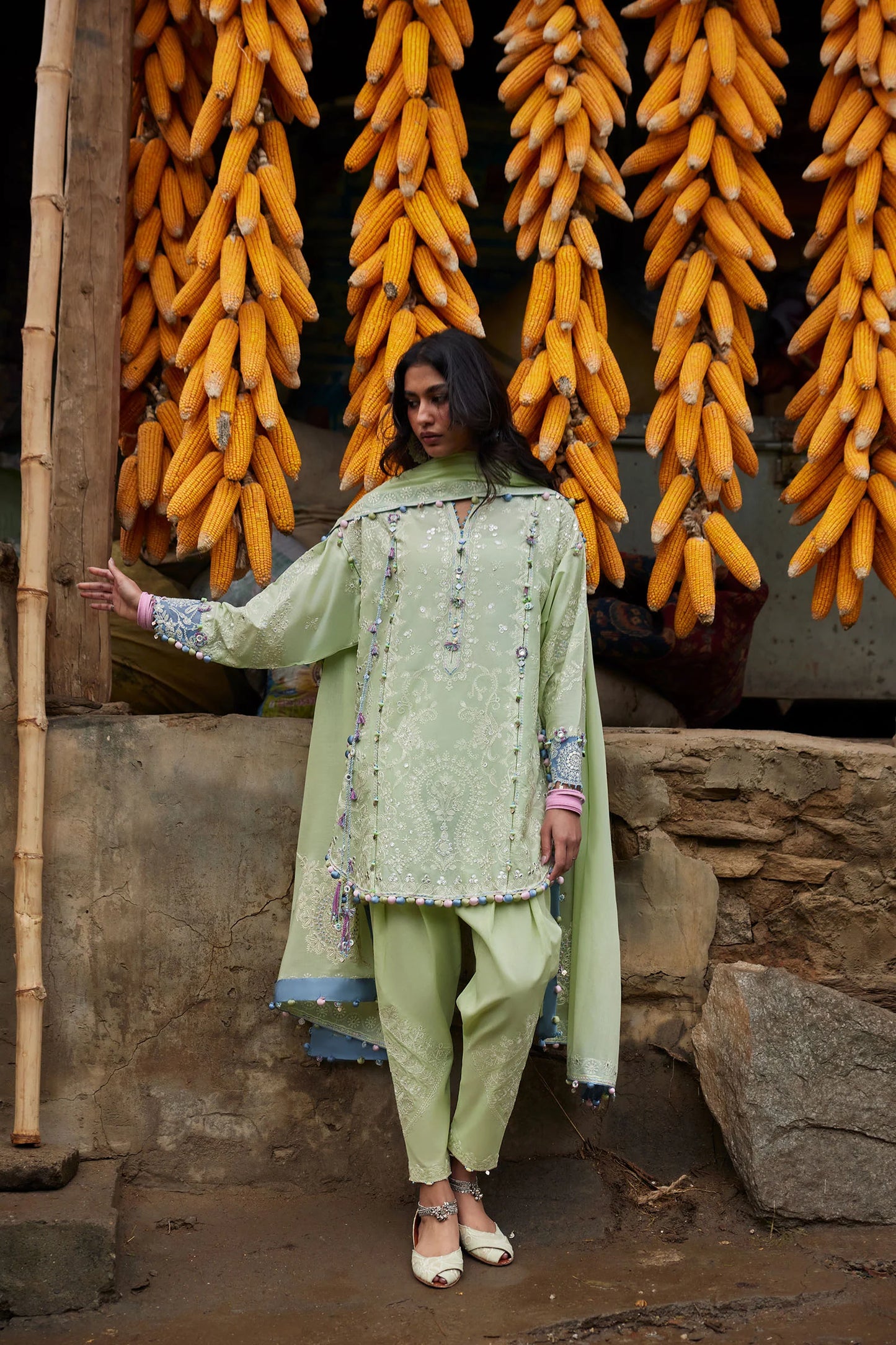 Zaha Lawn 2026 | ZL26-02 A