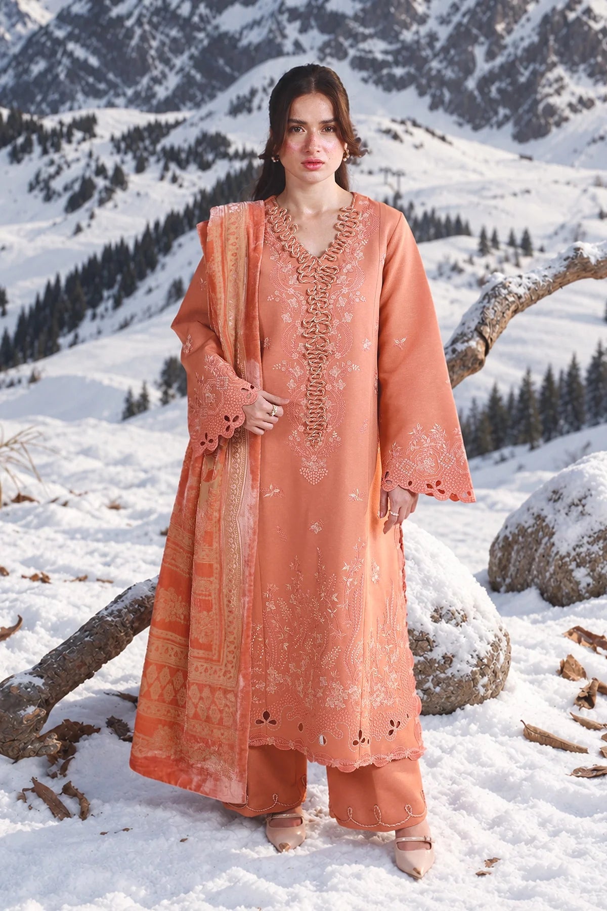 Rang Rasiya Winter Carnation 2026 | SOLENE