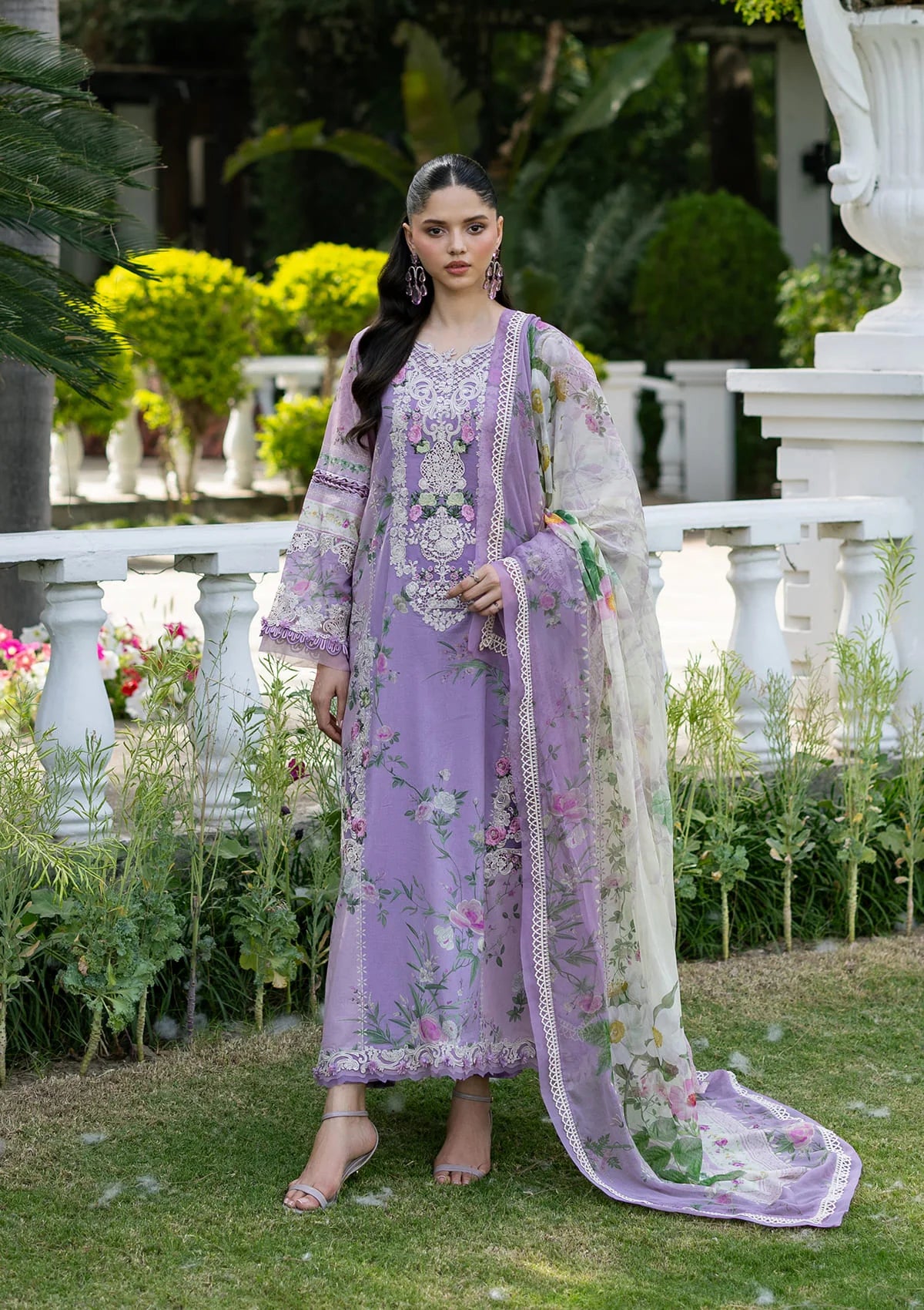 Signature Embroidered lawn With Chiffon Collection Vol-II '26 By Elaf | ESG-1B BIANCA