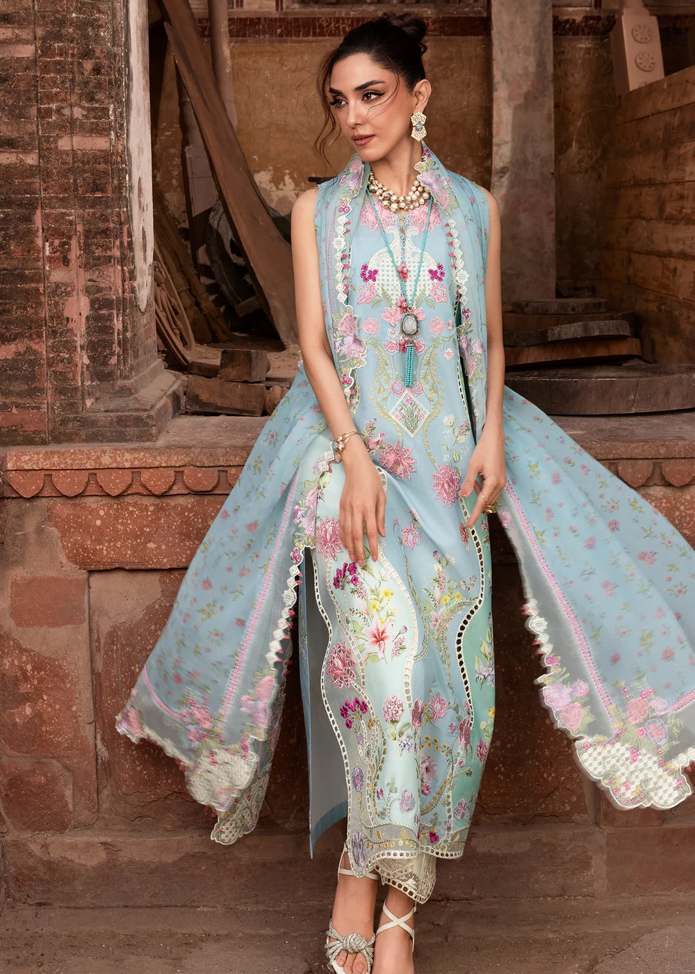 Saira Shakira Luxury Lawn 2026 | FAYE | D-7B