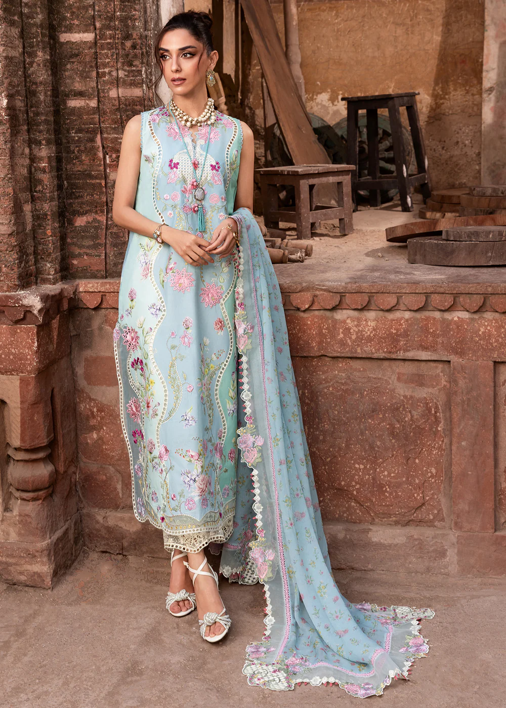Saira Shakira Luxury Lawn 2026 | FAYE | D-7B