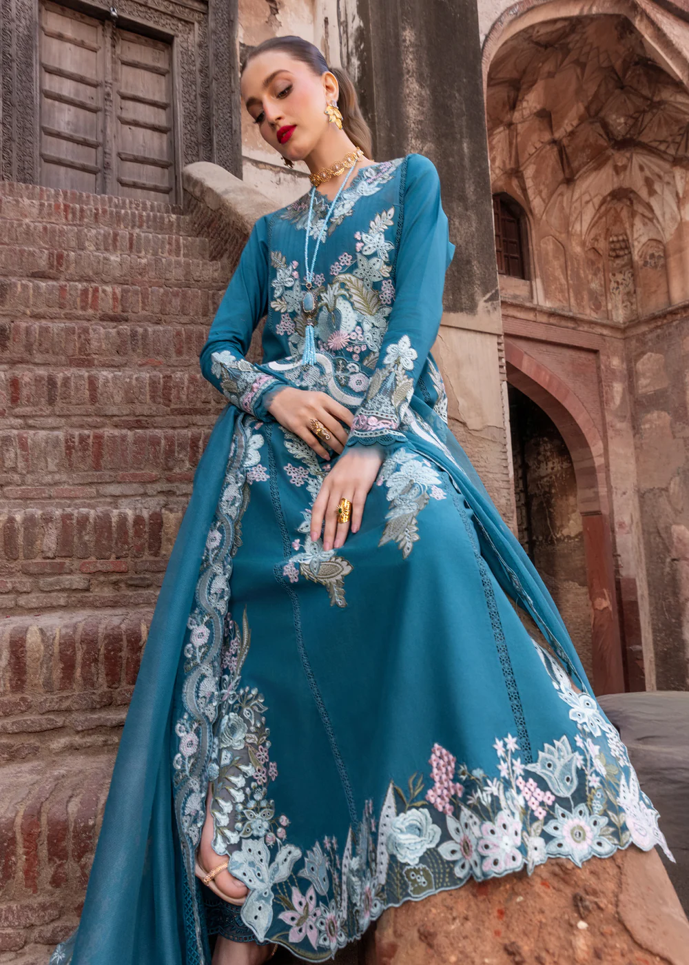 Saira Shakira Luxury Lawn 2026 | VERA | D-9A