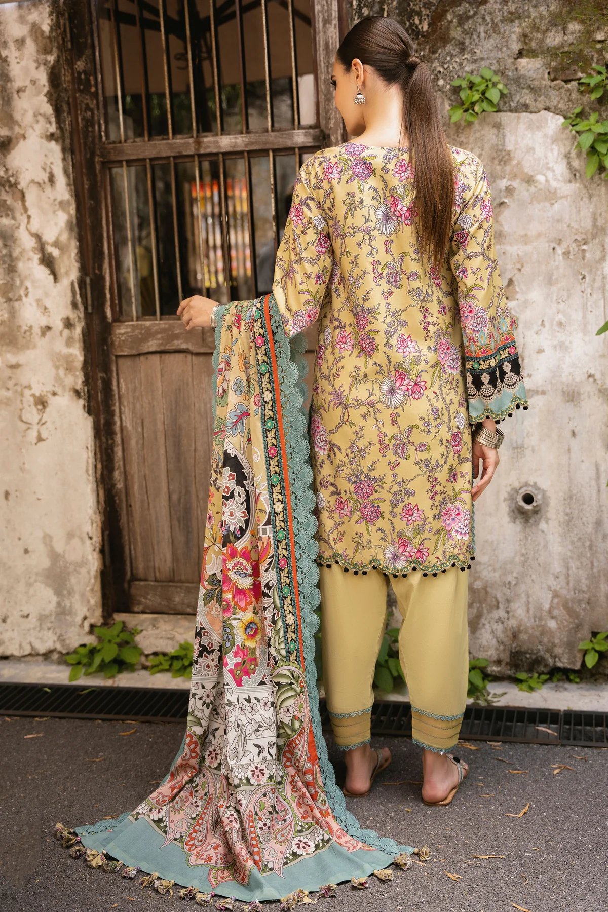 Jade Urbane Lawn Prints 2024 Vol-02 | 24-UDP lll-20587A