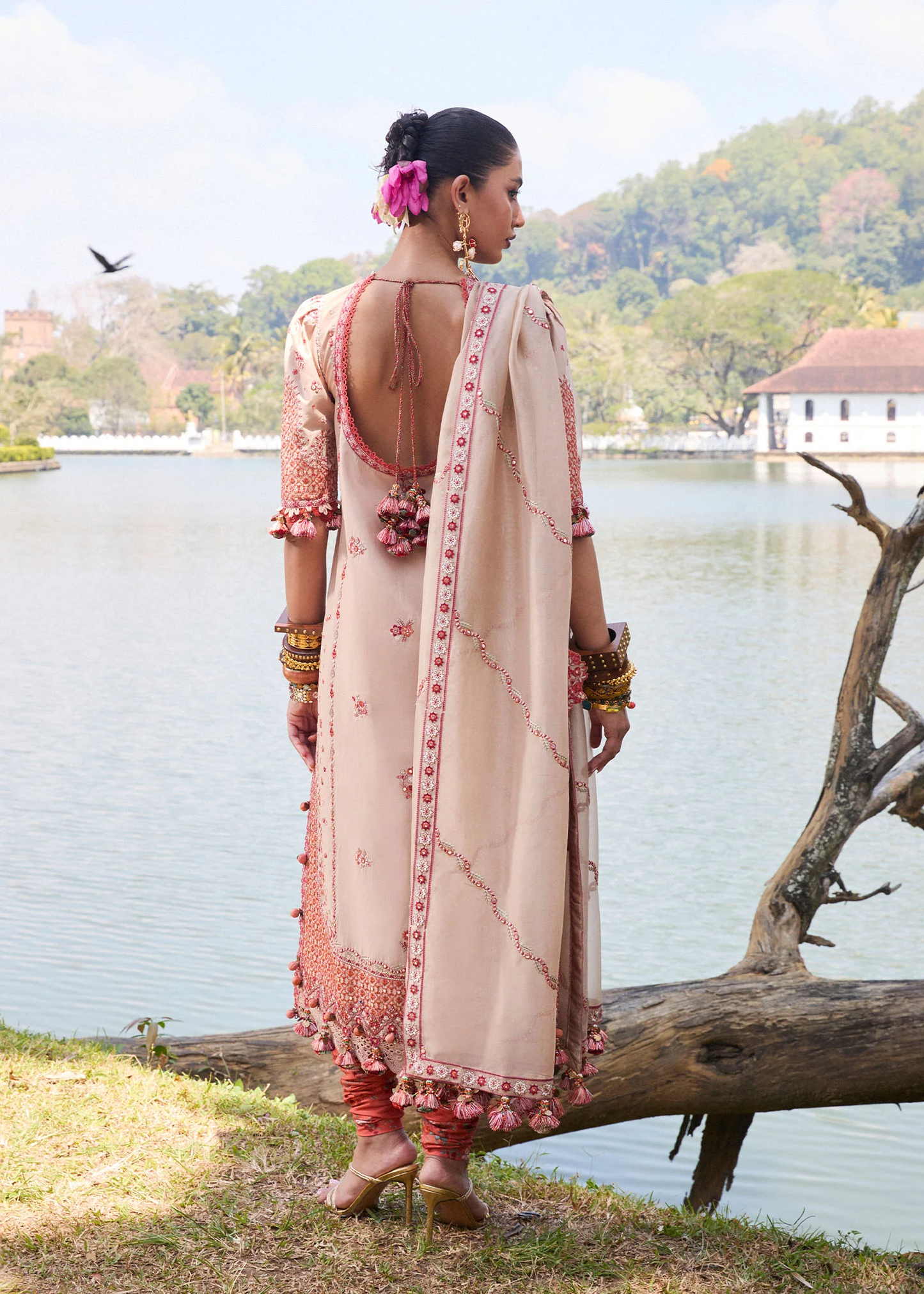 Hussain Rehar Luxury Lawn 2025 | MARI