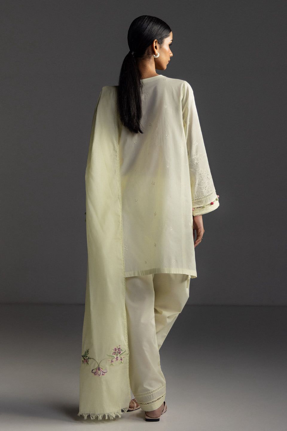 Coco Lawn by Zara Shahjahan 2026 | LIORA - 8B