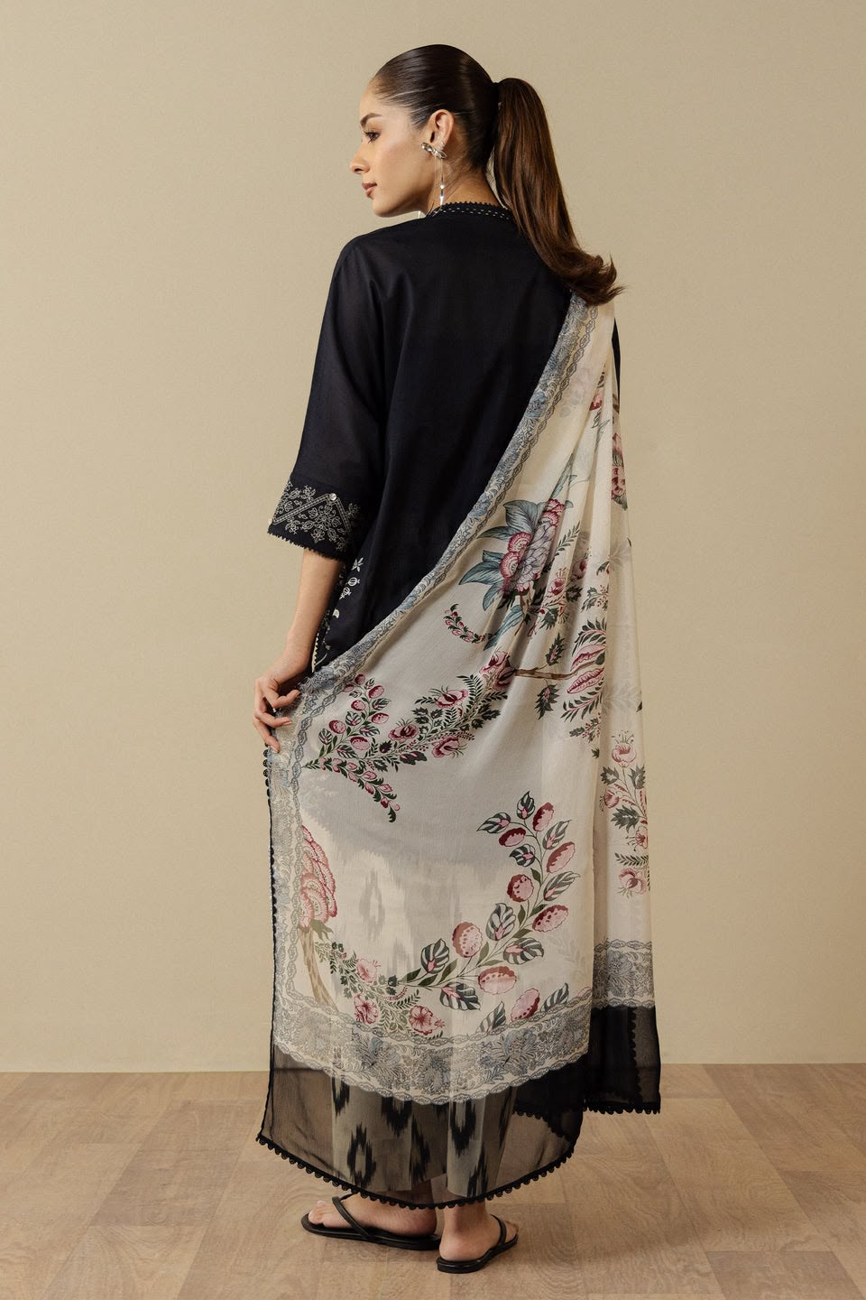 Coco Prints Vol-03 2026 by Zara Shahjahan | CASSIA-10B