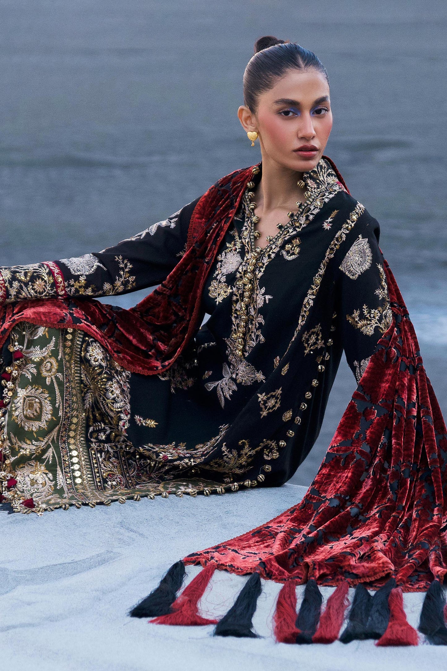 Sana Safinaz Luxury Winter 2024 - S241-001A