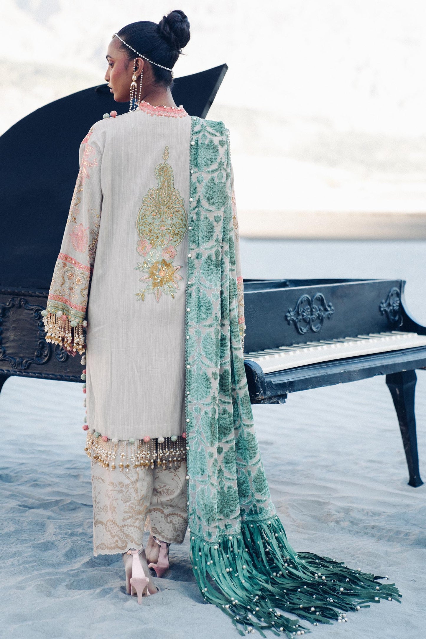 Sana Safinaz Luxury Winter 2024 - S241-001B