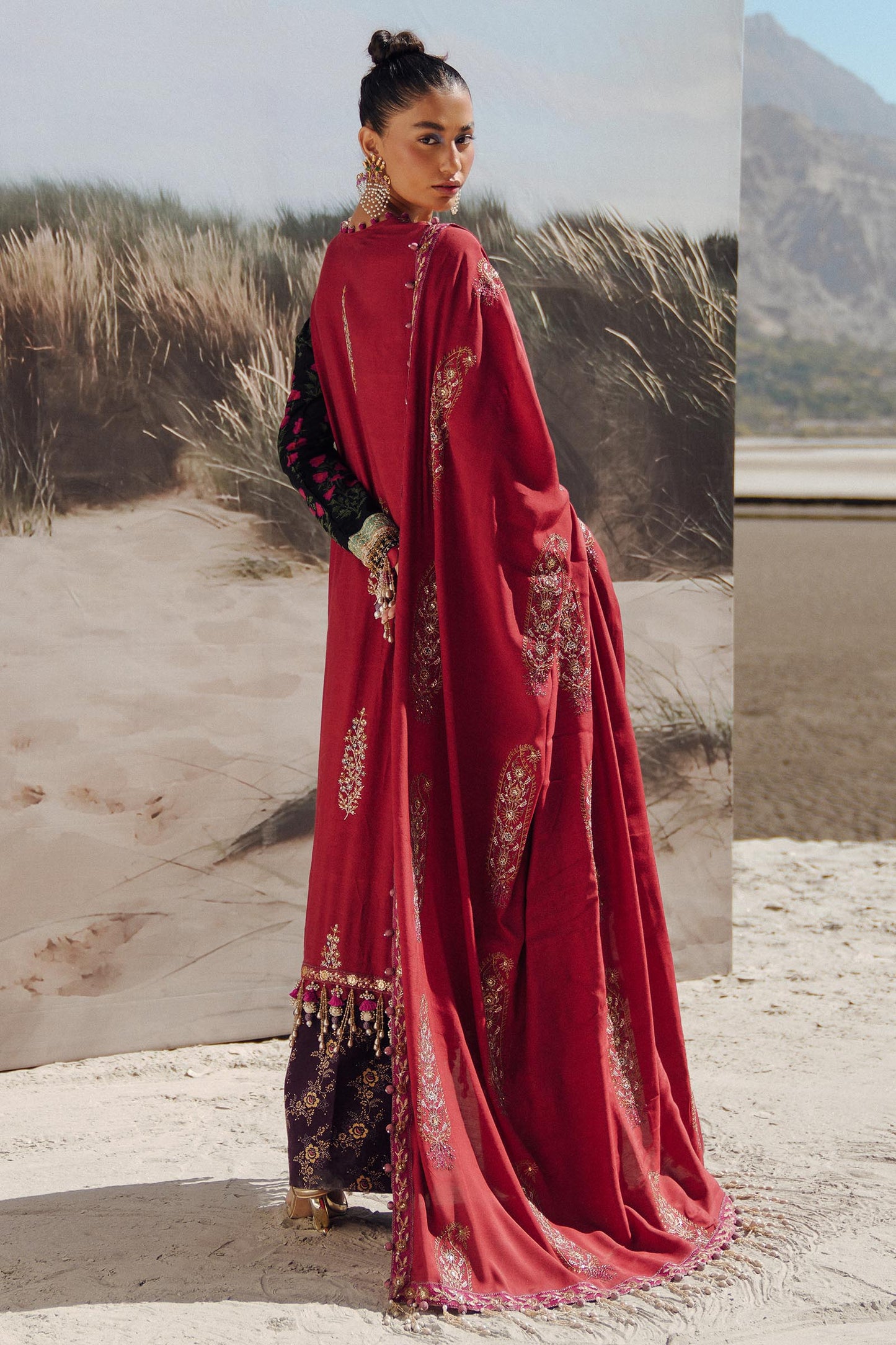 Sana Safinaz Luxury Winter 2024 - S241-002A